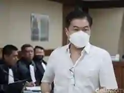 Sidang Tuntutan Budi Said dalam Kasus Jual-Beli Emas Ditunda hingga 13 Desember
